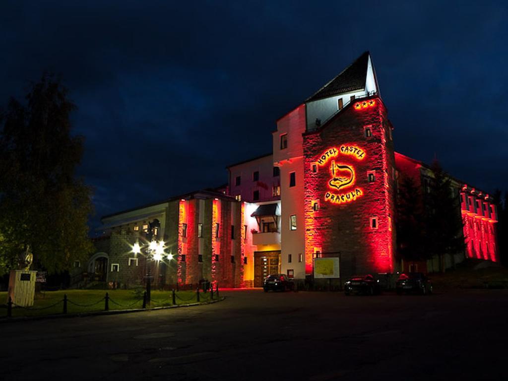 Hotel Castel Dracula Piatra Fantanele Exterior foto