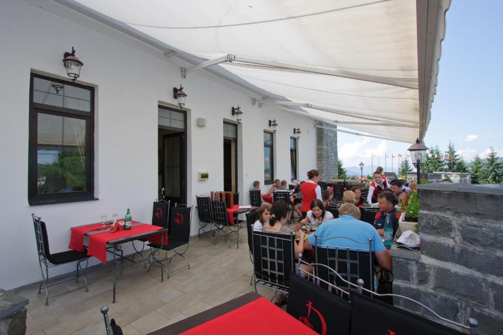 Hotel Castel Dracula Piatra Fantanele Exterior foto
