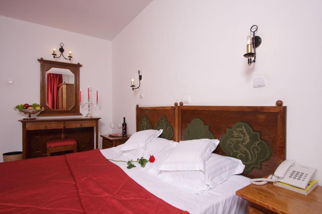 Hotel Castel Dracula Piatra Fantanele Quarto foto