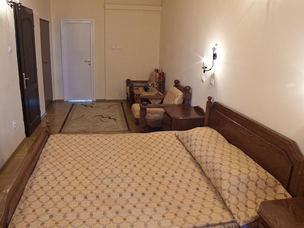 Hotel Castel Dracula Piatra Fantanele Quarto foto