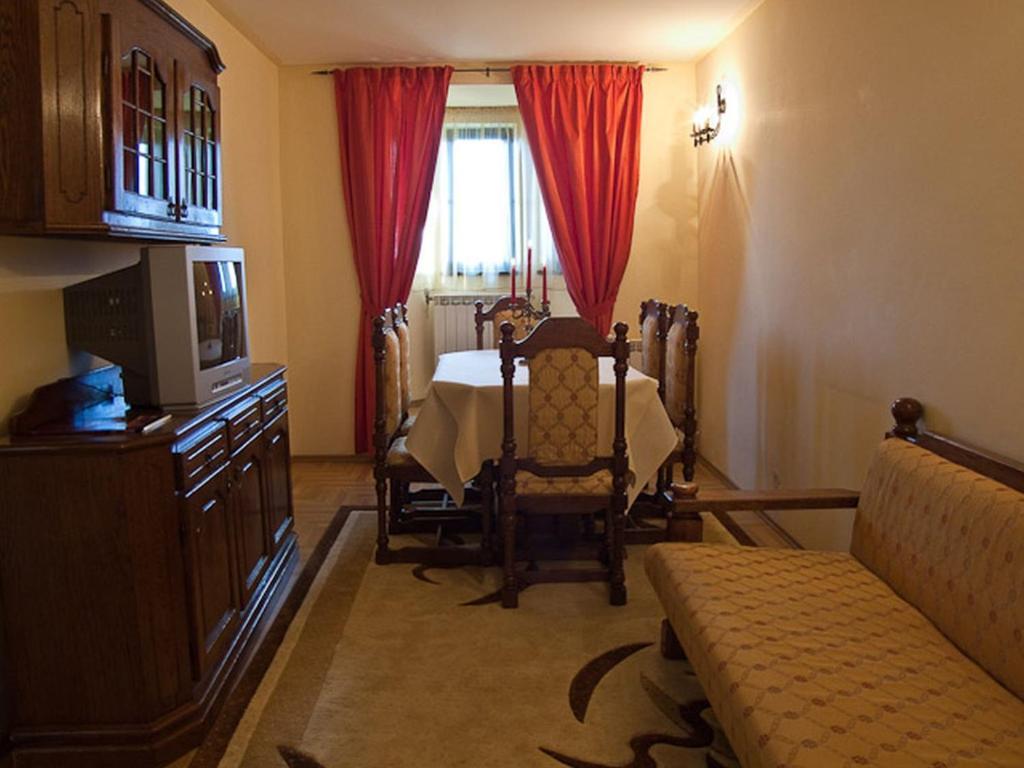 Hotel Castel Dracula Piatra Fantanele Quarto foto